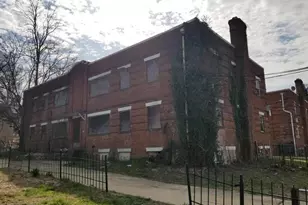 4639 Hillside Rd SE, Washington, DC 20019 - Photo 2