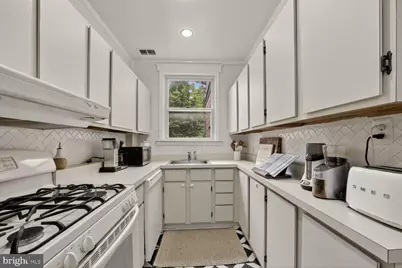 1605 44th Street NW, Washington, DC 20007 - Photo 12