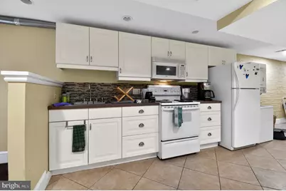 1319 Massachusetts SE, Washington, DC 20003 - Photo 4