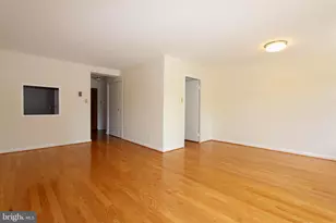 730 24th NW, Washington, DC 20037 - Photo 4