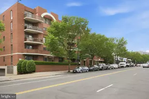 2320 Wisconsin Ave NW, Washington, DC 20007 - Photo 24