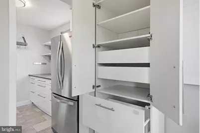 2400 41st Street NW #500, Washington, DC 20007 - Photo 12
