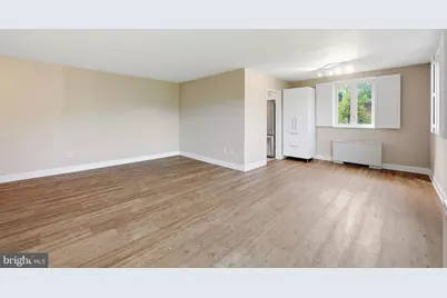 2400 41st Street NW #500, Washington, DC 20007 - Photo 4