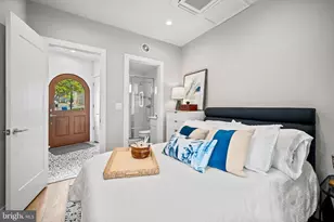 1717 V St NW, Washington, DC 20009 - Photo 8