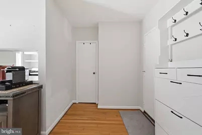 117 E Street SE #302, Washington, DC 20003 - Photo 4