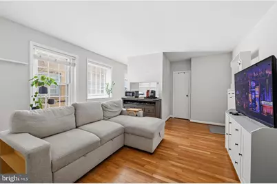 117 E Street SE #302, Washington, DC 20003 - Photo 1