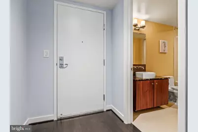 1025 First Street SE #611, Washington, DC 20003 - Photo 2
