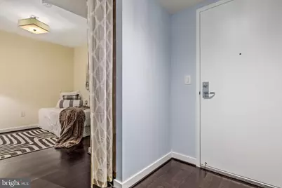 1025 First Street SE #611, Washington, DC 20003 - Photo 4