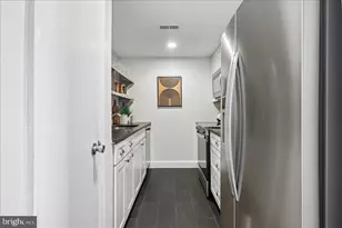 523 8th St NE, Washington, DC 20002 - Photo 8