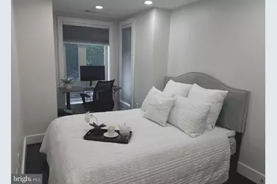 1331 K Street SE #102, Washington, DC 20003 - Photo 8