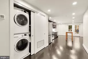 1331 K St SE, Washington, DC 20003 - Photo 12