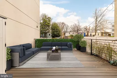 1331 K Street SE #102, Washington, DC 20003 - Photo 2