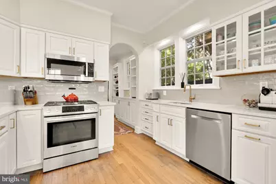 3915 Livingston Street NW, Washington, DC 20015 - Photo 14