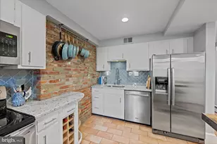 606 E St SE, Washington, DC 20003 - Photo 6