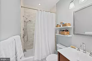 606 E St SE, Washington, DC 20003 - Photo 12