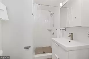 619 10th St NE, Washington, DC 20002 - Photo 20