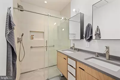619 10th Street NE, Washington, DC 20002 - Photo 12