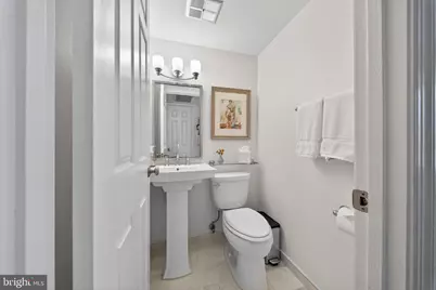 4625 Macarthur Boulevard NW #B, Washington, DC 20007 - Photo 18