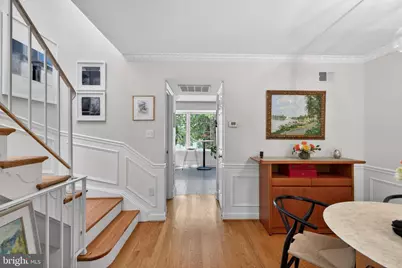 4625 Macarthur Boulevard NW #B, Washington, DC 20007 - Photo 2