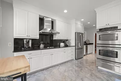 2735 Unicorn Lane NW, Washington, DC 20015 - Photo 12