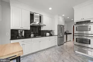 2735 Unicorn Ln NW, Washington, DC 20015 - Photo 12