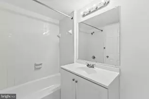 1303 P St NW, Washington, DC 20005 - Photo 16