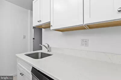 1303 P Street NW #2, Washington, DC 20005 - Photo 8