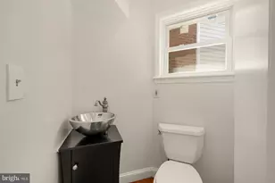 601 L St NE, Washington, DC 20002 - Photo 32