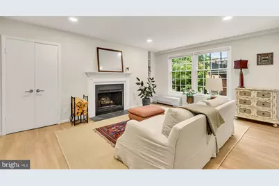 1880 Columbia Road NW #203, Washington, DC 20009 - Photo 2