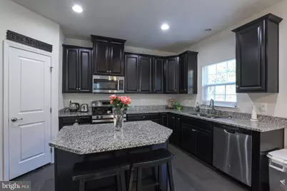 1024 Cook Drive SE, Washington, DC 20032 - Photo 2