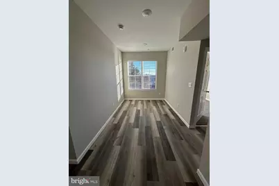1812 H Place NE #202, Washington, DC 20002 - Photo 6
