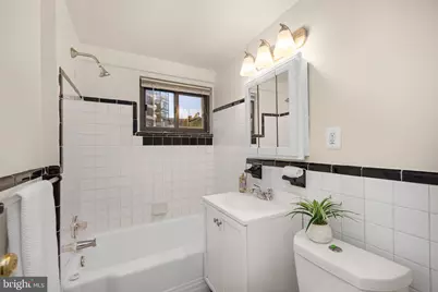 2141 I Street NW #204, Washington, DC 20037 - Photo 14