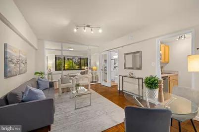 2141 I Street NW #204, Washington, DC 20037 - Photo 2