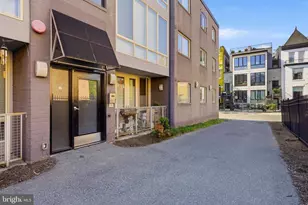 1423 Newton St NW, Washington, DC 20010 - Photo 4