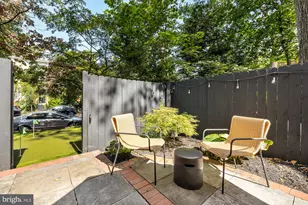 810 North Carolina Ave SE, Washington, DC 20003 - Photo 38