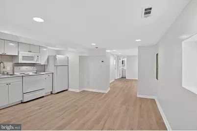 141 Uhland Terrace NE, Washington, DC 20002 - Photo 4