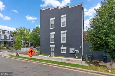 141 Uhland Terrace NE, Washington, DC 20002 - Photo 2