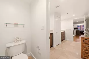 912 F St NW, Washington, DC 20004 - Photo 22