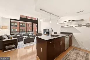 912 F St NW, Washington, DC 20004 - Photo 2