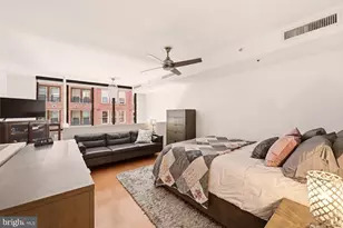 912 F St NW, Washington, DC 20004 - Photo 16