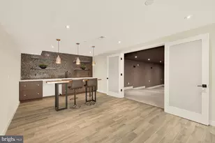 8165 E Beach Dr NW, Washington, DC 20012 - Photo 36