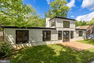 8165 E Beach Dr NW, Washington, DC 20012 - Photo 46