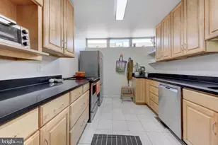 332 N St SW, Washington, DC 20024 - Photo 12