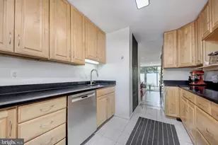 332 N St SW, Washington, DC 20024 - Photo 14