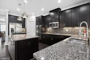 2526 Baldwin Cres NE, Washington, DC 20018 - Photo 8