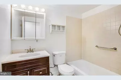 729 10th Street NE, Washington, DC 20002 - Photo 12