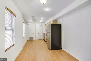 729 10th St NE, Washington, DC 20002 - Photo 6