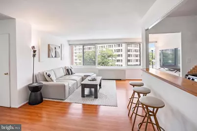 1330 New Hampshire Avenue NW #513, Washington, DC 20036 - Photo 8