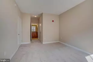 1111 25th St NW, Washington, DC 20037 - Photo 8