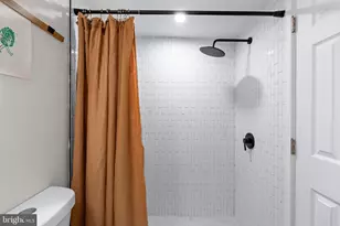 427 10th St NE, Washington, DC 20002 - Photo 32